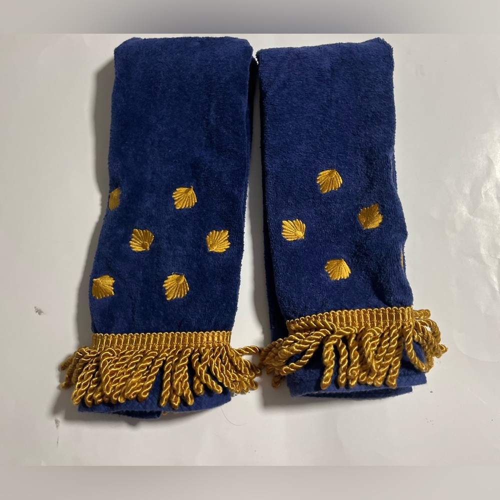 Made In The Usa Navy Shell Beach House Decor WOOVEN Bowling Hand Towel Set Of 2
